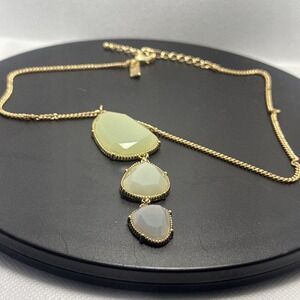 Vintage Necklace  Tear‎ Drop Green Stones Gold Tone Chain